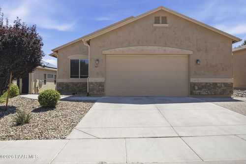 5841 N Thornberry Dr, Prescott Valley, AZ, 86314-6758 | Card Image
