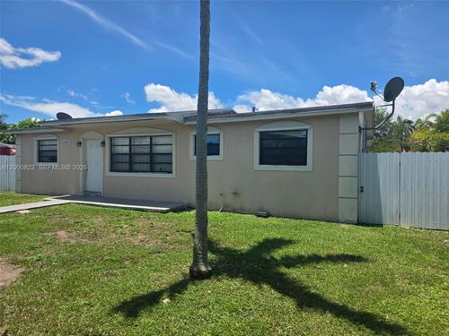 28704 Sw 147th Pl, Homestead, FL, 33033-1520 | Card Image