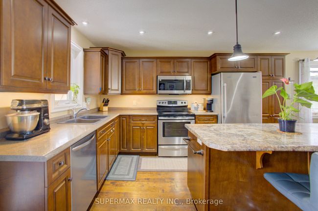 200 Krotz St W, House other with 5 bedrooms, 3 bathrooms and 4 parking in Listowel ON | Image 15