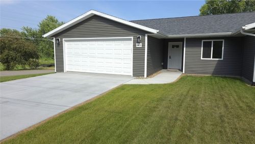 1413 13th Ave, Belle Plaine, IA, 52208-1331 | Card Image