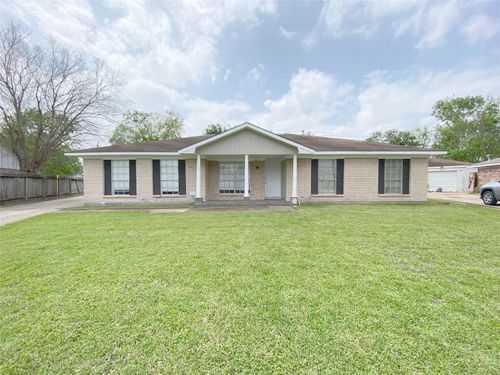 8214 Riptide Dr, Houston, TX, 77072-4016 | Card Image