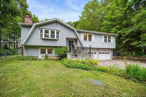 1996 Straits Tpke, Middlebury, CT, 06762-1809 | Card Image