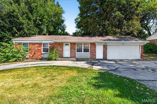 11924 Majella Dr, Bridgeton, MO, 63044-3447 | Card Image