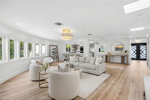 1500 Caribbean Way, Laguna Beach, CA, 92651-1907 | Card Image