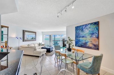 510 - 6767 Collins Ave, Condo with 2 bedrooms, 2 bathrooms and null parking in Miami Beach FL | Image 2