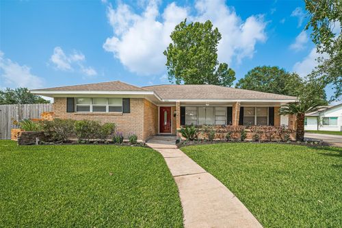 5243 Stillbrooke Dr, Houston, TX, 77096-6221 | Card Image