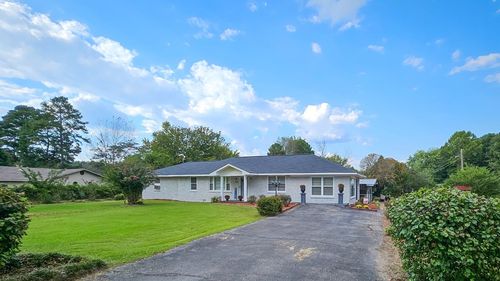 90 Haygood Cir, Killen, AL, 35645-3425 | Card Image