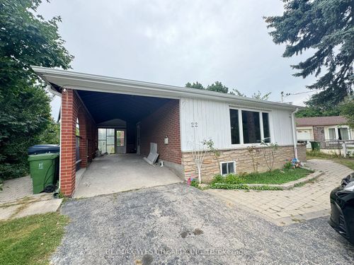 22 Axsmith Crescent, North York, ON, M2J3K3 | Card Image