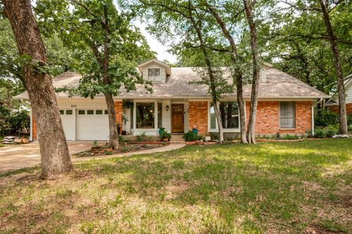 805 Live Oak Ln, Arlington, TX, 76012-2846 | Card Image