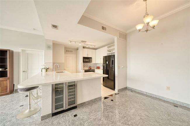 UNIT-2405 - 3505 Sage Rd, Condo with 2 bedrooms, 2 bathrooms and 1 parking in Houston TX | Image 20