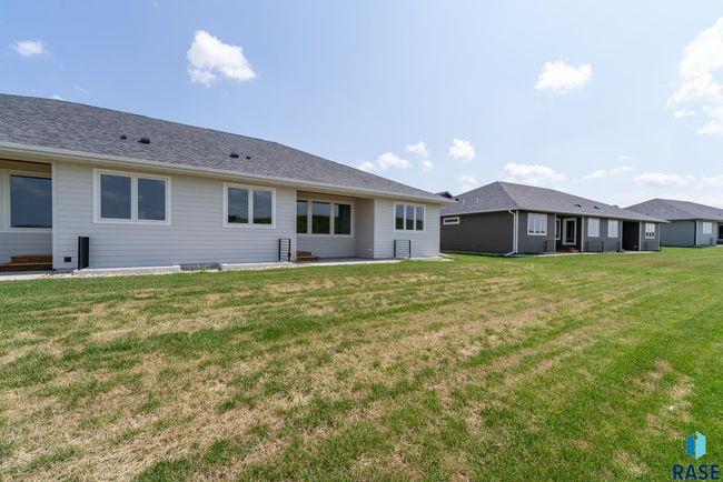 501 N Wildcat Dr, Townhouse with 2 bedrooms, 2 bathrooms and null parking in Sioux Falls SD | Image 43