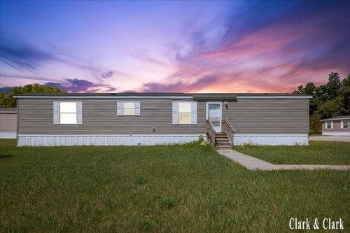12739 Meadow Dr, Wayland, MI, 49348-9600 | Card Image