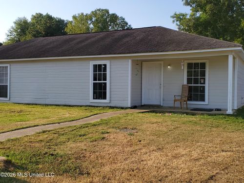 101 W 10th Street, Verona, MS, 38879 | Card Image