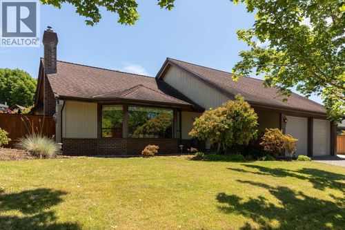 748 Juniper Place, Delta, BC, V4L2J2 | Card Image