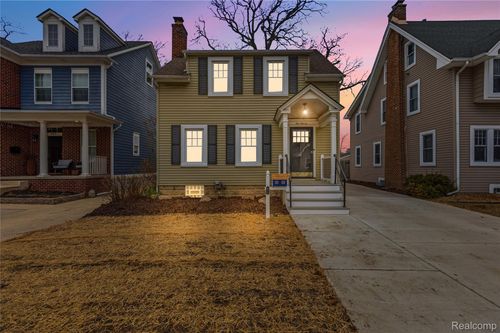 511 Gardenia Ave, Royal Oak, MI, 48067-3698 | Card Image