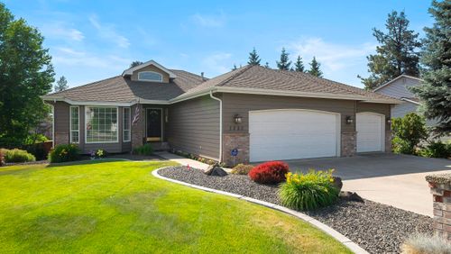 1220 E Brierwood Dr, Spokane, WA, 99218-1720 | Card Image