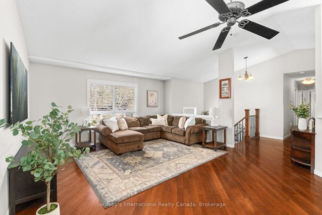 17 Sugarbush Rd, House other with 4 bedrooms, 2 bathrooms and 6 parking in Coldwater ON | Image 5