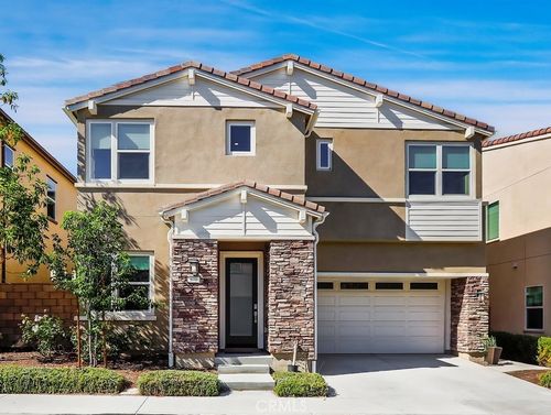 670 Athos, Lake Forest, CA, 92630-7628 | Card Image