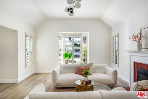 3770 Somerset Dr, Los Angeles, CA, 90016-5845 | Card Image