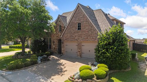 8012 Vista Creek Ln, Sachse, TX, 75048-2647 | Card Image