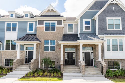 1944 Kingsley Cir, Northbrook, IL, 60062-5137 | Card Image