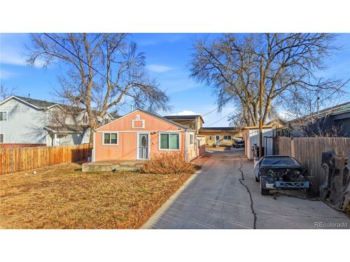 950 S Wolff St, Denver, CO, 80219-3136 | Card Image