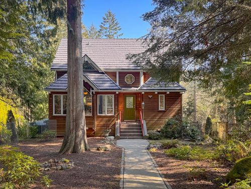 948 Canso Rd, Gabriola Island, BC, V0R1X2 | Card Image