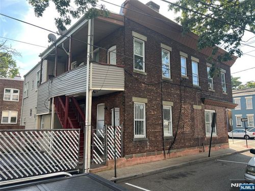 96 Heckel St, Belleville, NJ, 07109-1058 | Card Image