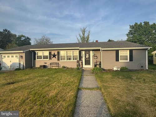 731 W Ivy Dr, SEAFORD, DE, 19973-1221 | Card Image