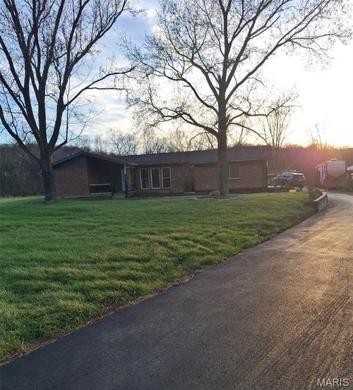 8191 State Road Bb, Hillsboro, MO, 63050-1402 | Card Image