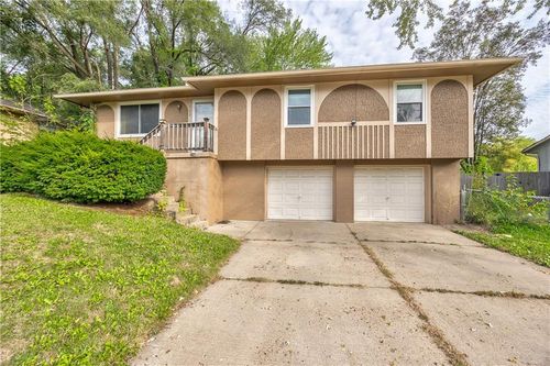 309 Sw Moreland School Rd, Blue Springs, MO, 64014-4919 | Card Image