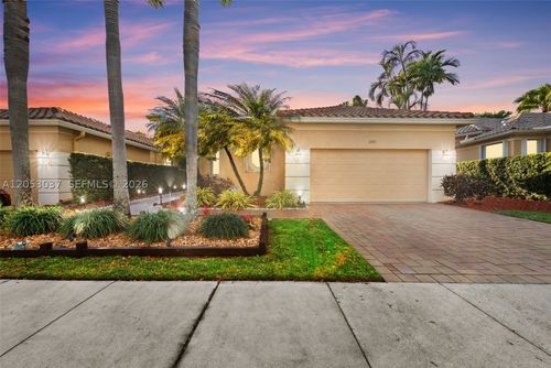 2497 Bay Isle Dr, Weston, FL, 33327-1412 | Card Image