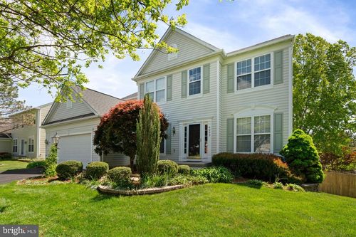 6093 Spindle Tree Ct, WOODBRIDGE, VA, 22193-6026 | Card Image