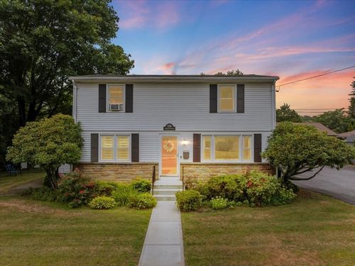578 Woonasquatucket Ave, North Providence, RI, 02911-1657 | Card Image