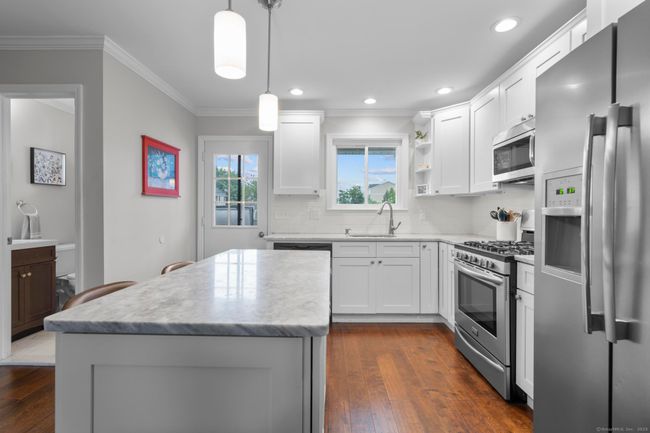 APT-5 - 92 Lafayette St, Condo with 2 bedrooms, 2 bathrooms and 2 parking in Stamford CT | Image 4