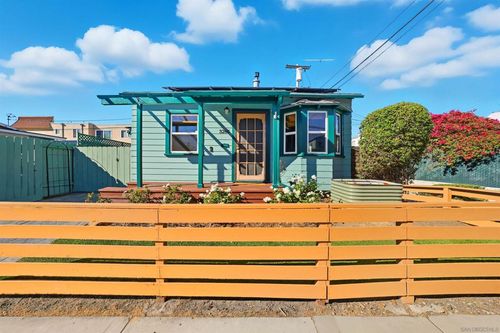 3266 Madison Ave, San Diego, CA, 92116-1022 | Card Image