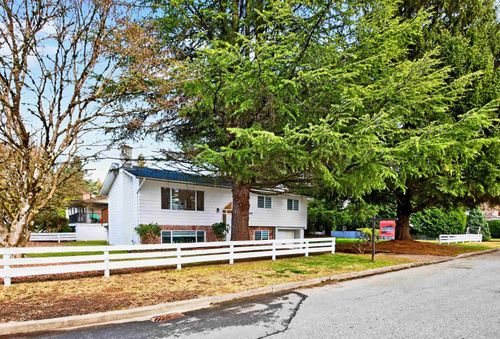 21099 Berry Ave, Maple Ridge, BC, V2X7V3 | Card Image