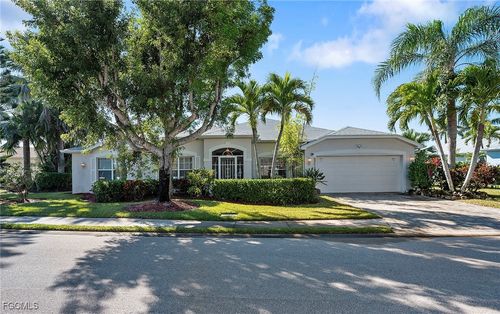 23418 Olde Meadowbrook Cir, ESTERO, FL, 34134-9129 | Card Image