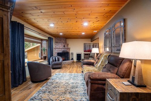 25169 Franklin Dr, Idyllwild, CA, 92549-2657 | Card Image