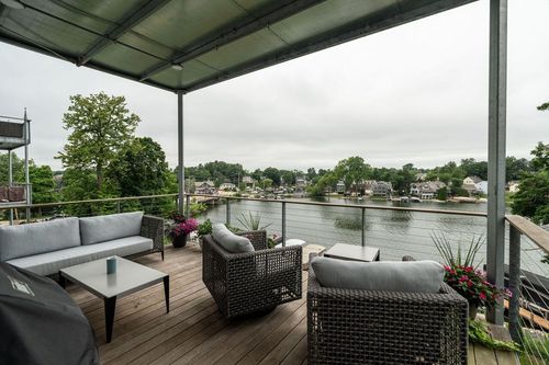 202-N52W35002 Lake Drive, Oconomowoc, WI, 53069 | Card Image