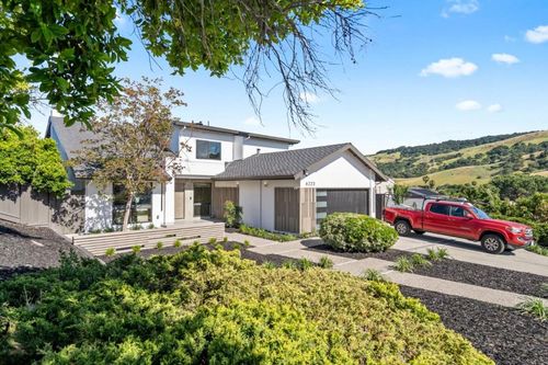 6223 Valroy Dr, San Jose, CA, 95123-4952 | Card Image