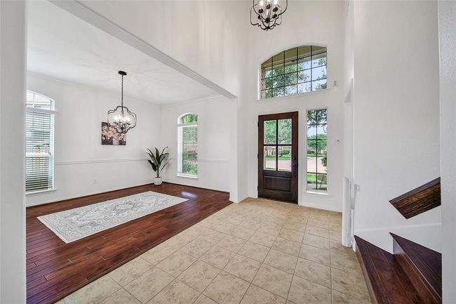 10802 Lake Raven Ct, House other with 4 bedrooms, 4 bathrooms and 2 parking in Cypress TX | Image 4