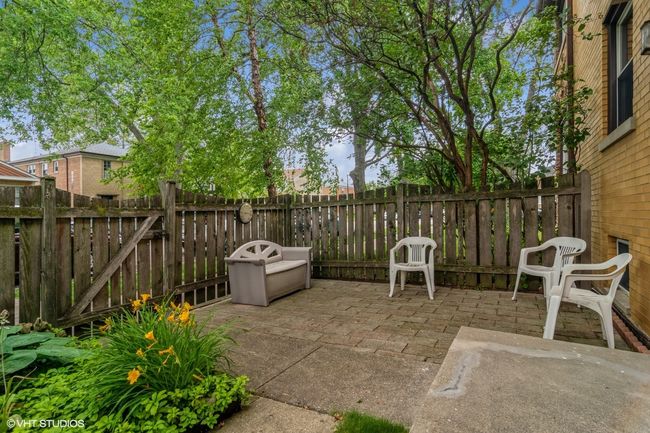 6445 N Oketo Ave, Home with 6 bedrooms, 3 bathrooms and 2 parking in CHICAGO IL | Image 18
