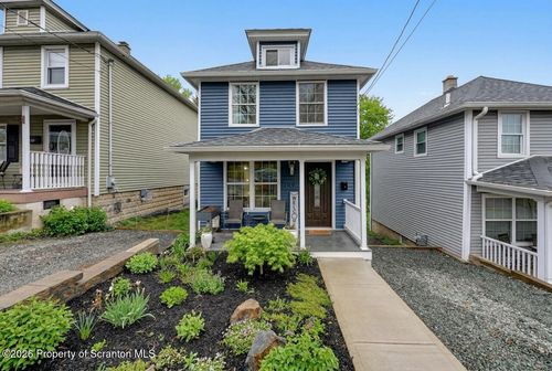 109 Coppernick St, Throop, PA, 18512-1325 | Card Image