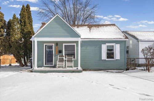 27116 Delton St, Madison Heights, MI, 48071-3345 | Card Image