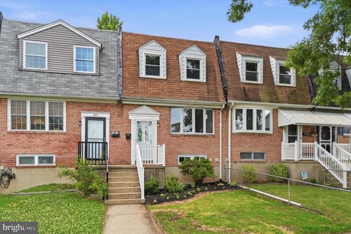 889 Oxford Ave, PHOENIXVILLE, PA, 19460-4018 | Card Image