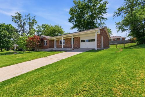105 Robin Rd, Nicholasville, KY, 40356-1068 | Card Image