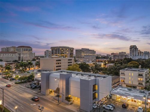 301-3940 Sw 8th St, Coral Gables, FL, 33134 | Card Image