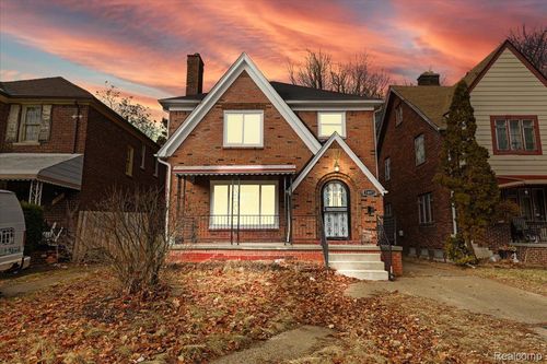 18073 Santa Barbara Dr, Detroit, MI, 48221-2530 | Card Image