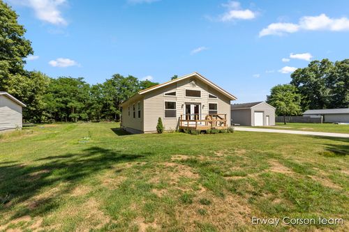 5599 Marsh Rd, Shelbyville, MI, 49344-9433 | Card Image